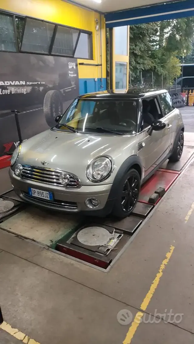MINI Mini 3ª serie (R56)