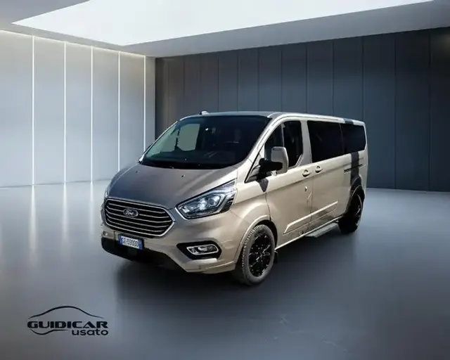 Ford Tourneo Custom