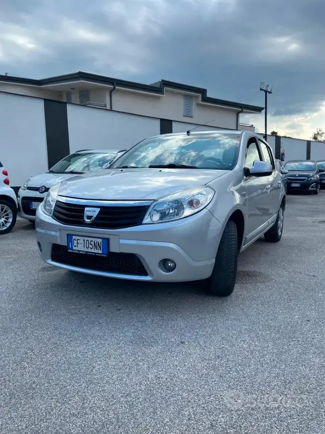 Dacia Sandero 1ª serie