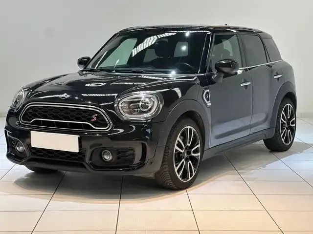 MINI John Cooper Works Countryman