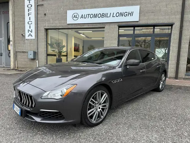 Maserati Quattroporte