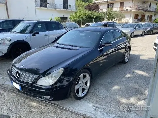 Mercedes-Benz CLS (C219)