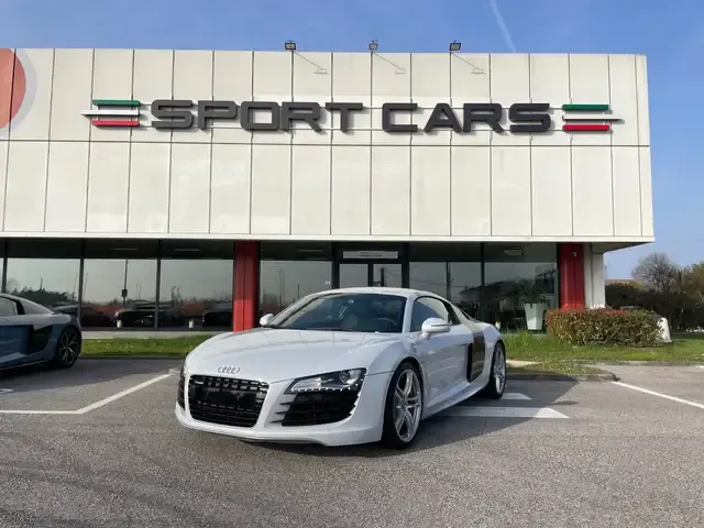 Audi R8