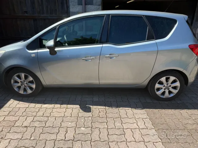 Opel Meriva 2ª serie