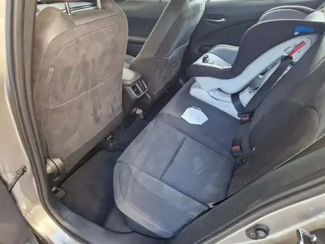 Lexus UX 200