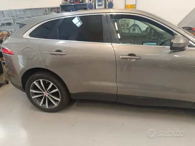 Jaguar F-Pace (X761)