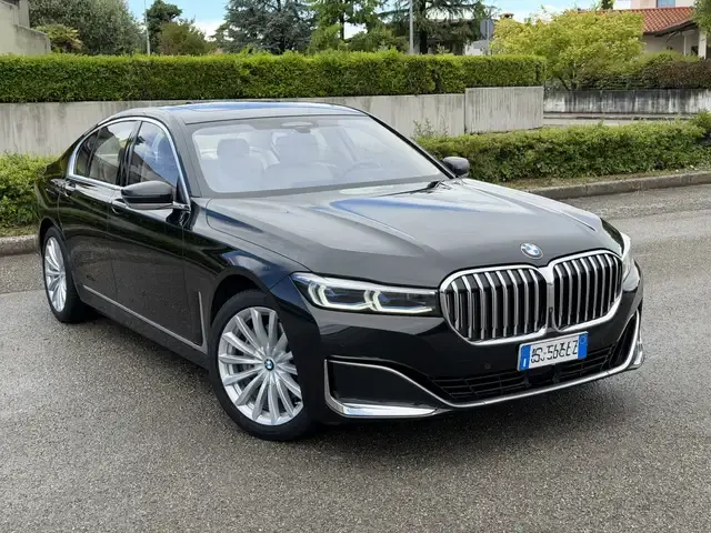 BMW 730