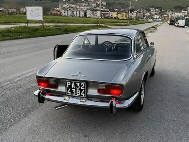 Alfa Romeo GT
