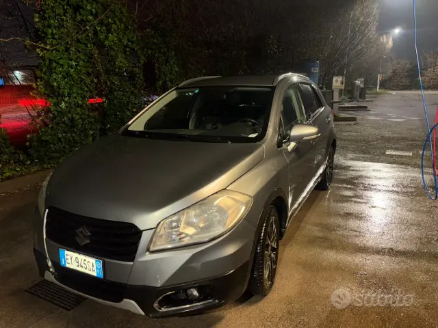 Suzuki S-Cross