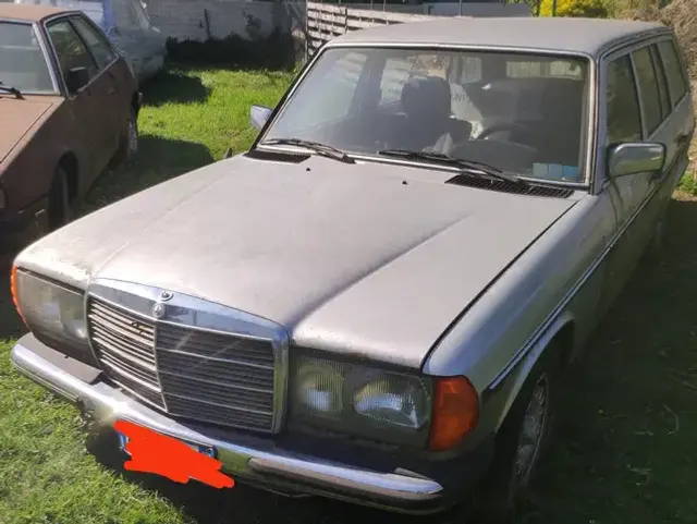 Mercedes-Benz 200