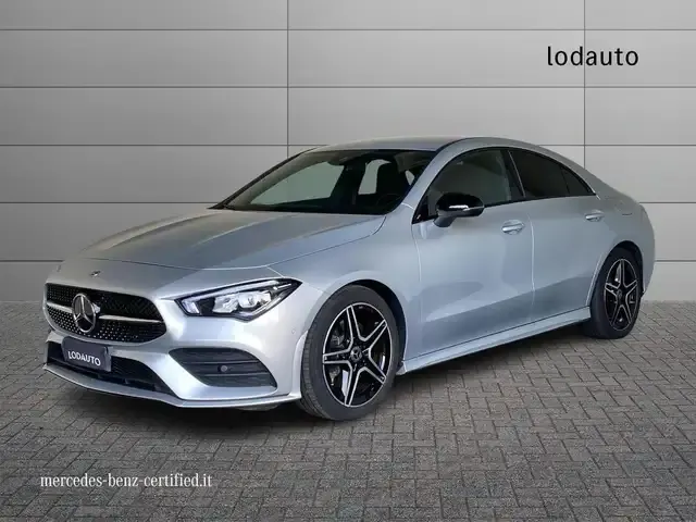 Mercedes-Benz CLA 220