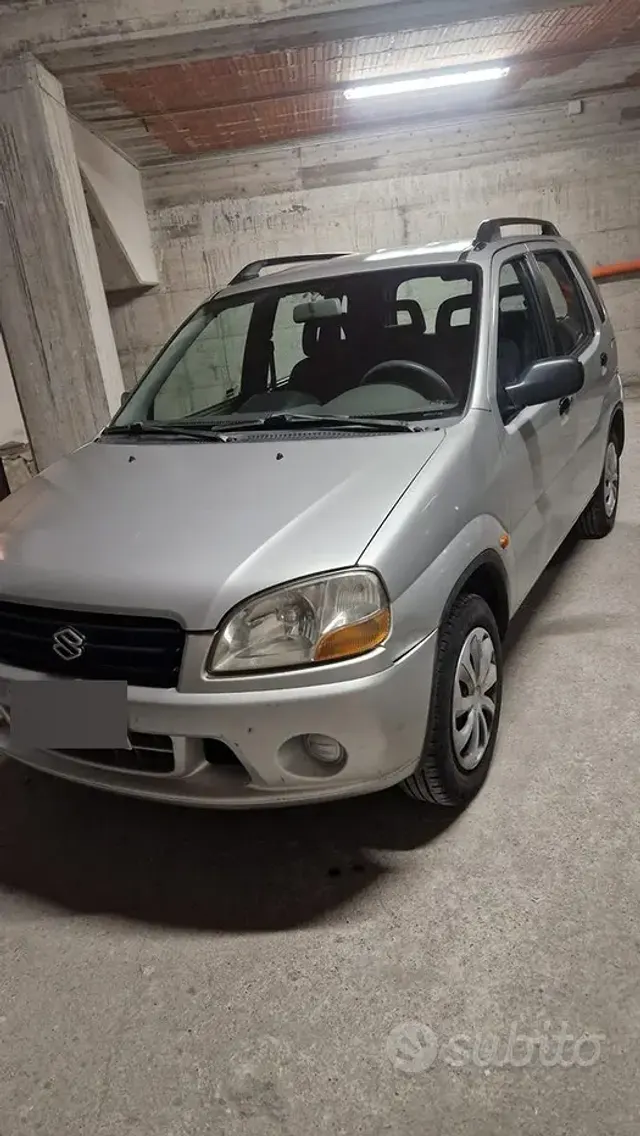 Suzuki Ignis 1ª serie