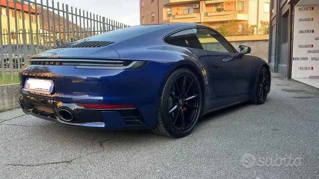 Porsche 911 (992)