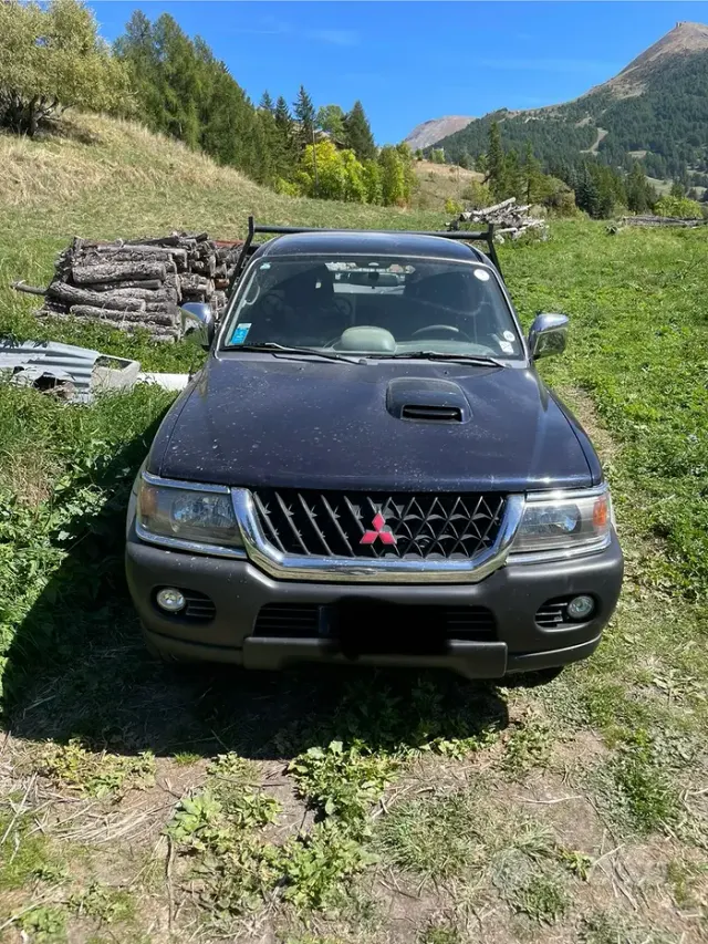 Mitsubishi Pajero (2000-2007)