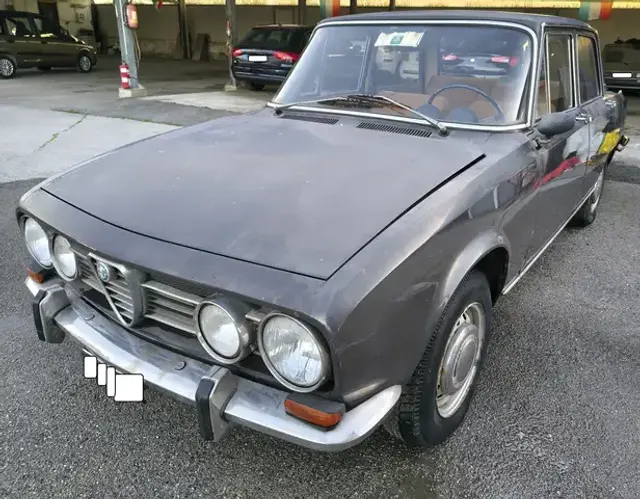Alfa Romeo 1750
