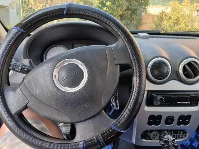 Dacia Sandero 1ª serie