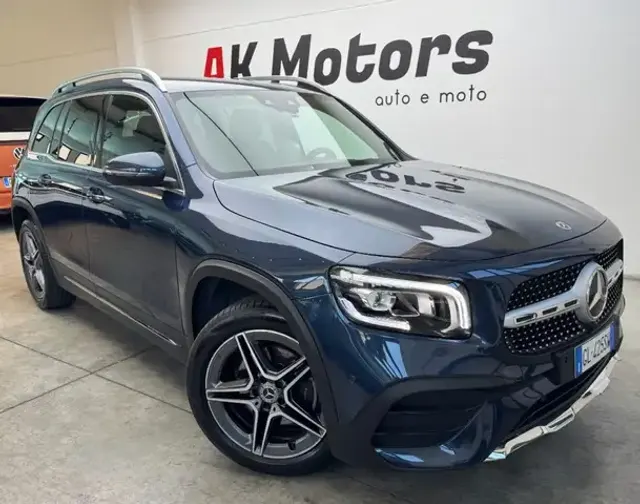 Mercedes-Benz GLB 200