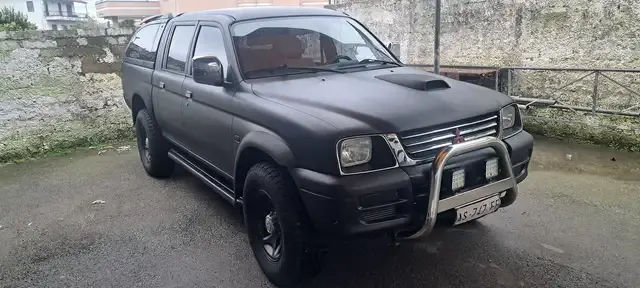 Mitsubishi L200