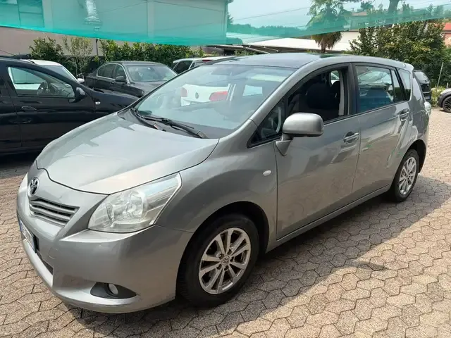 Toyota Verso