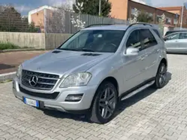 Mercedes-Benz ML 350