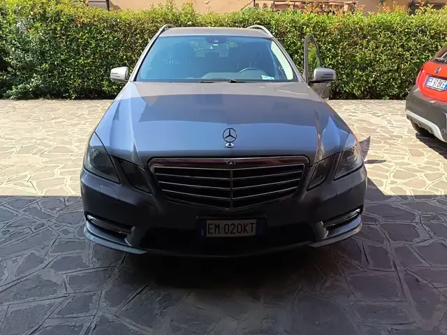 Mercedes-Benz 250