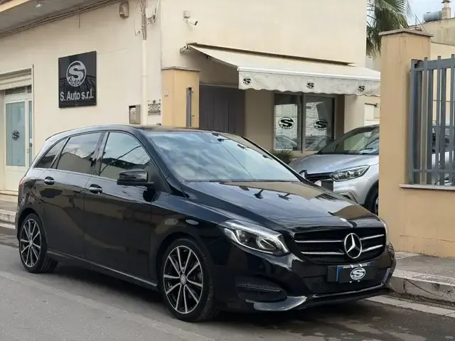 Mercedes-Benz B 200