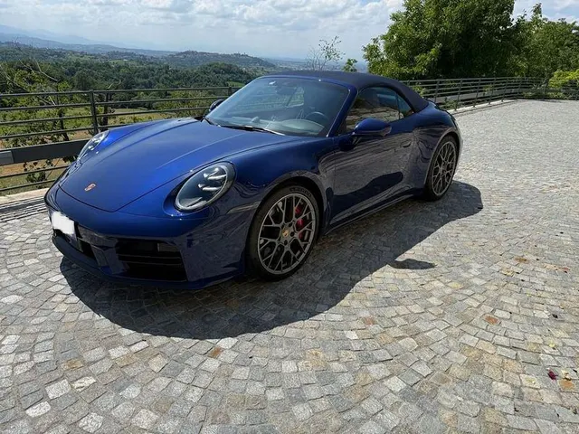 Porsche 911 (992)
