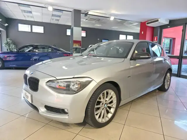 BMW 120