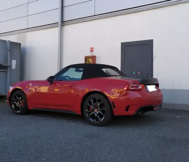 Abarth 124 Spider