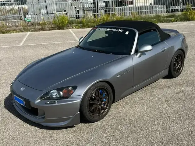 Honda S 2000