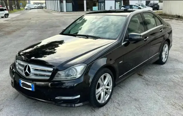 Mercedes-Benz C 220