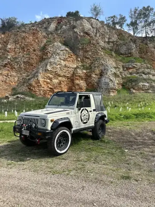 Suzuki Santana