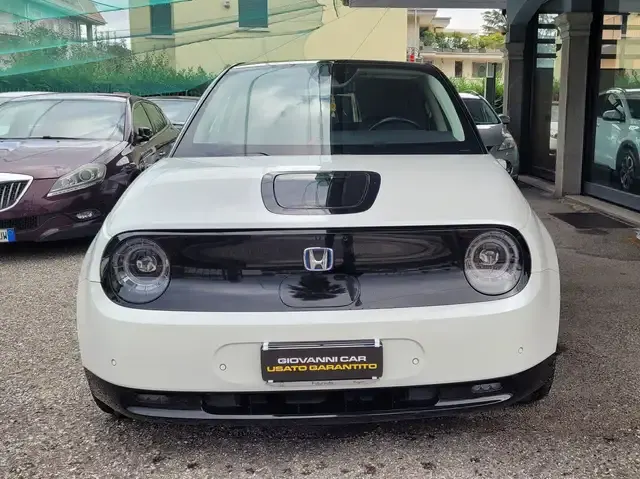 Honda e