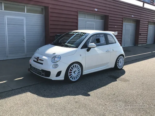Abarth 695
