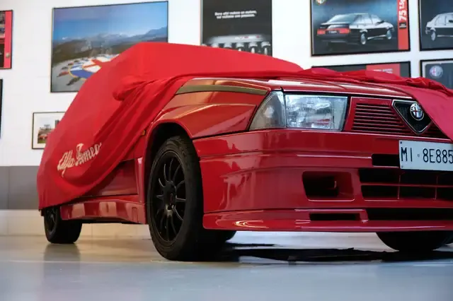 Alfa Romeo 75