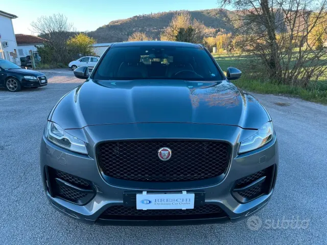 Jaguar F-Pace (X761)