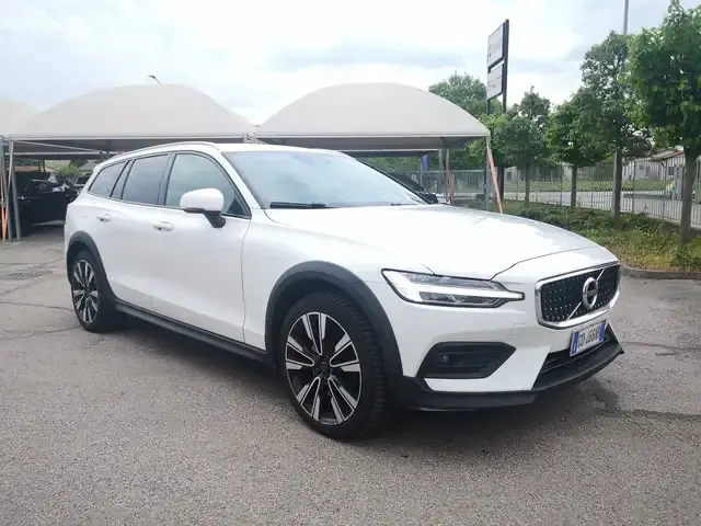 Volvo V60 Cross Country