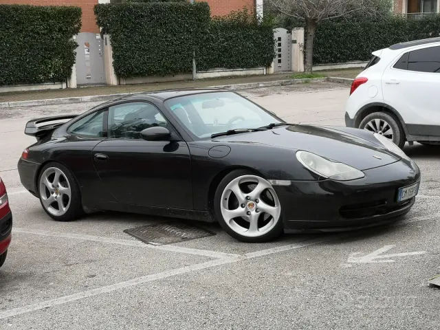 Porsche 911 (996)
