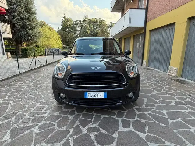 MINI One D Countryman