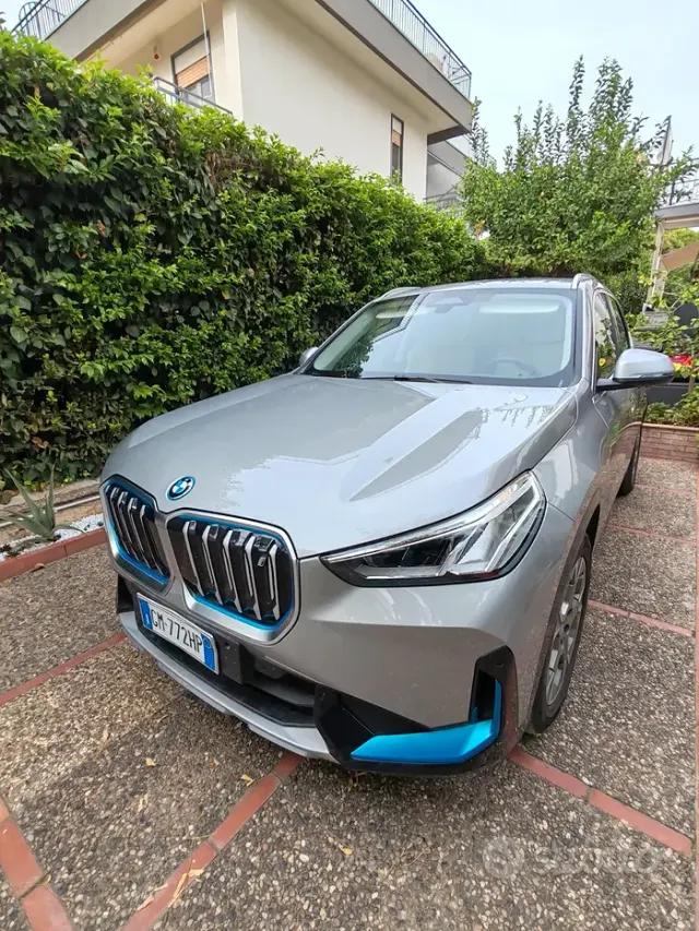 BMW iX1 (U11)