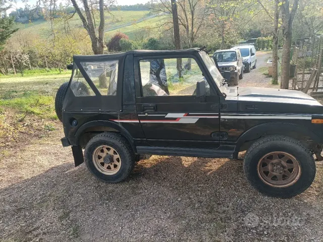 Suzuki Samurai