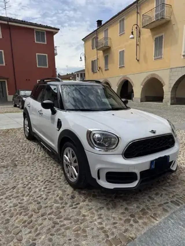 MINI John Cooper Works Countryman