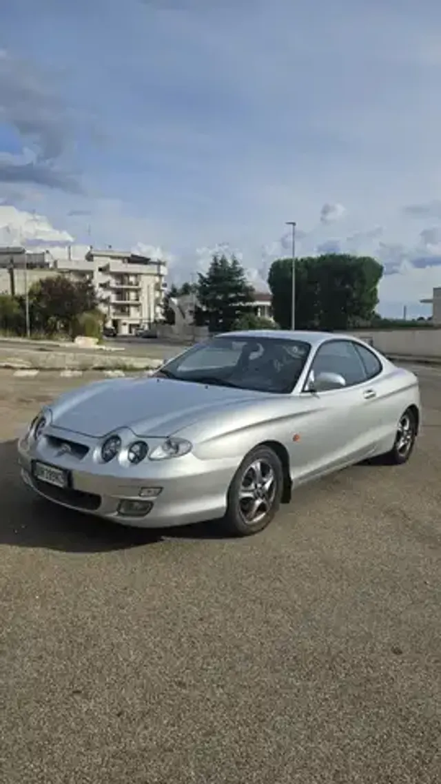 Hyundai Coupé