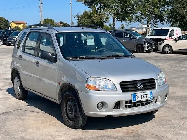 Suzuki Ignis 1ª serie