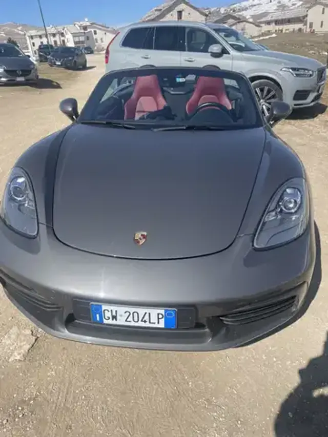 Porsche 718