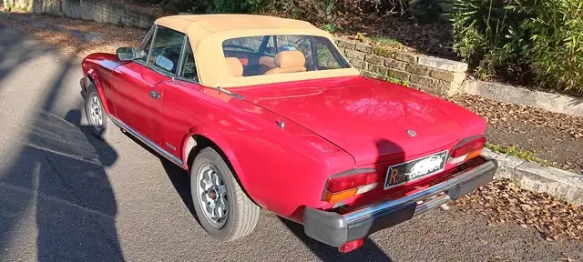 Fiat 124 Spider