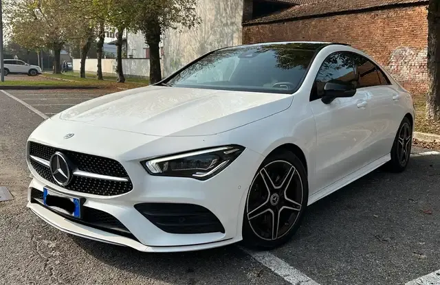 Mercedes-Benz CLA 200