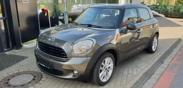 MINI One D Countryman
