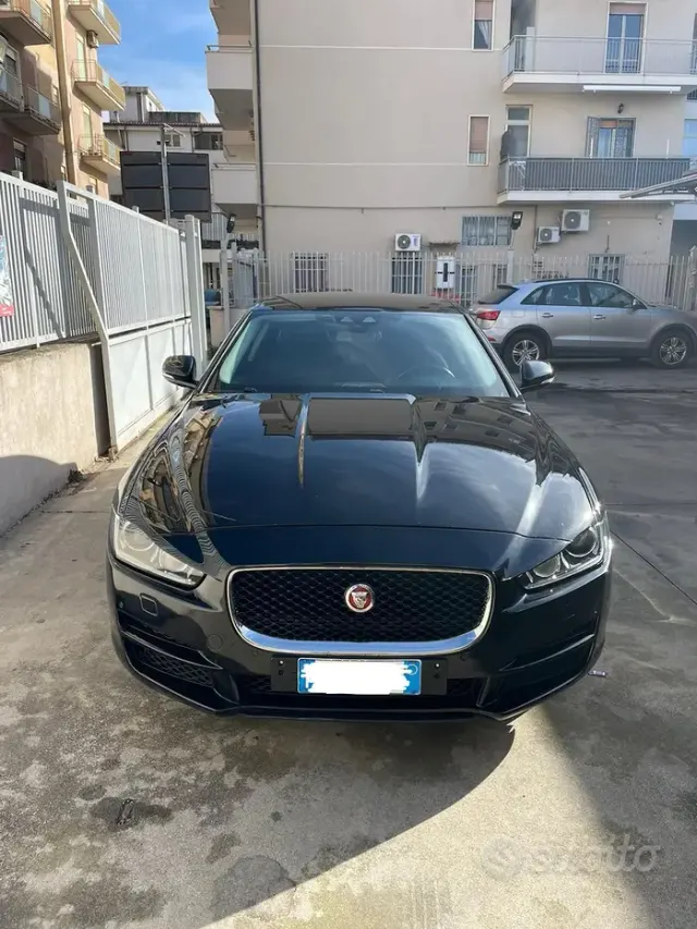 Jaguar XE (X760)