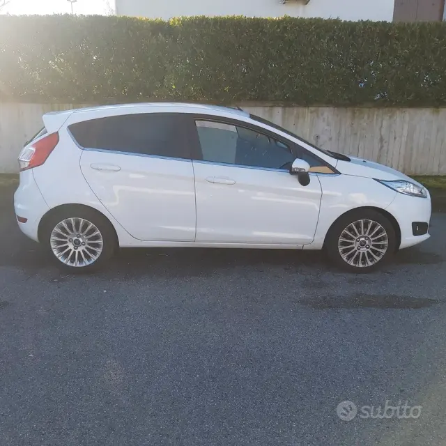 Ford Fiesta 5ª serie